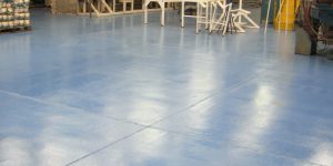 Piso epoxi industrial